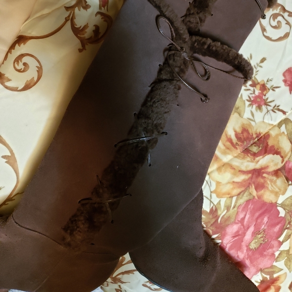 Ralph Lauren Fur detail boots - Picture 4 of 4